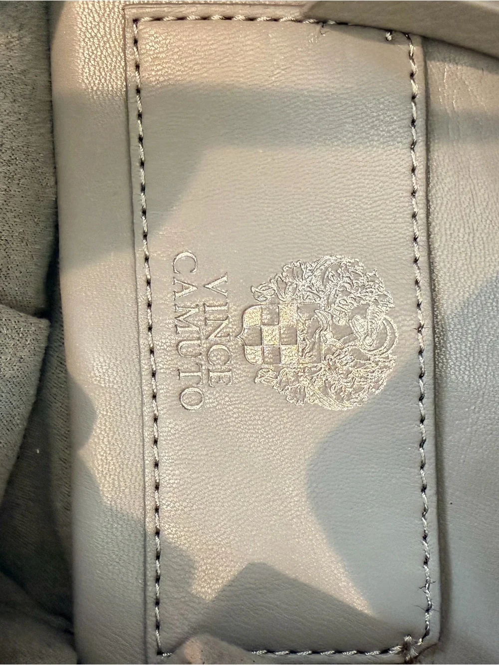 Vince Camuto Light Gray Pebbled Leather Hobo Boho Chic Bag OS